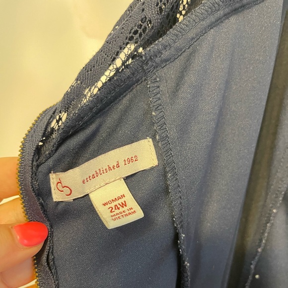 Dress - Picture 7 of 10